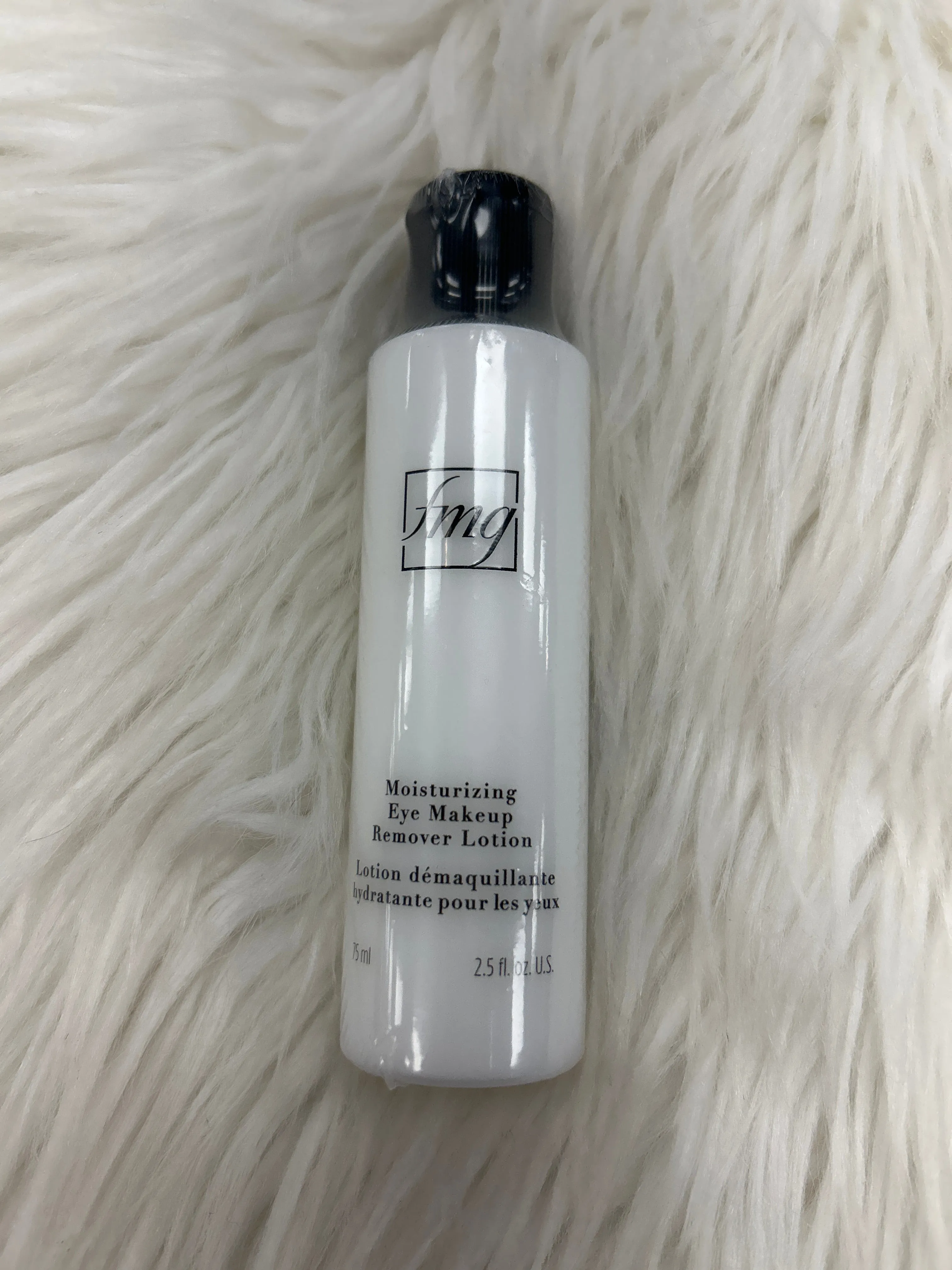 Accessory Label By Avon, Size: Small