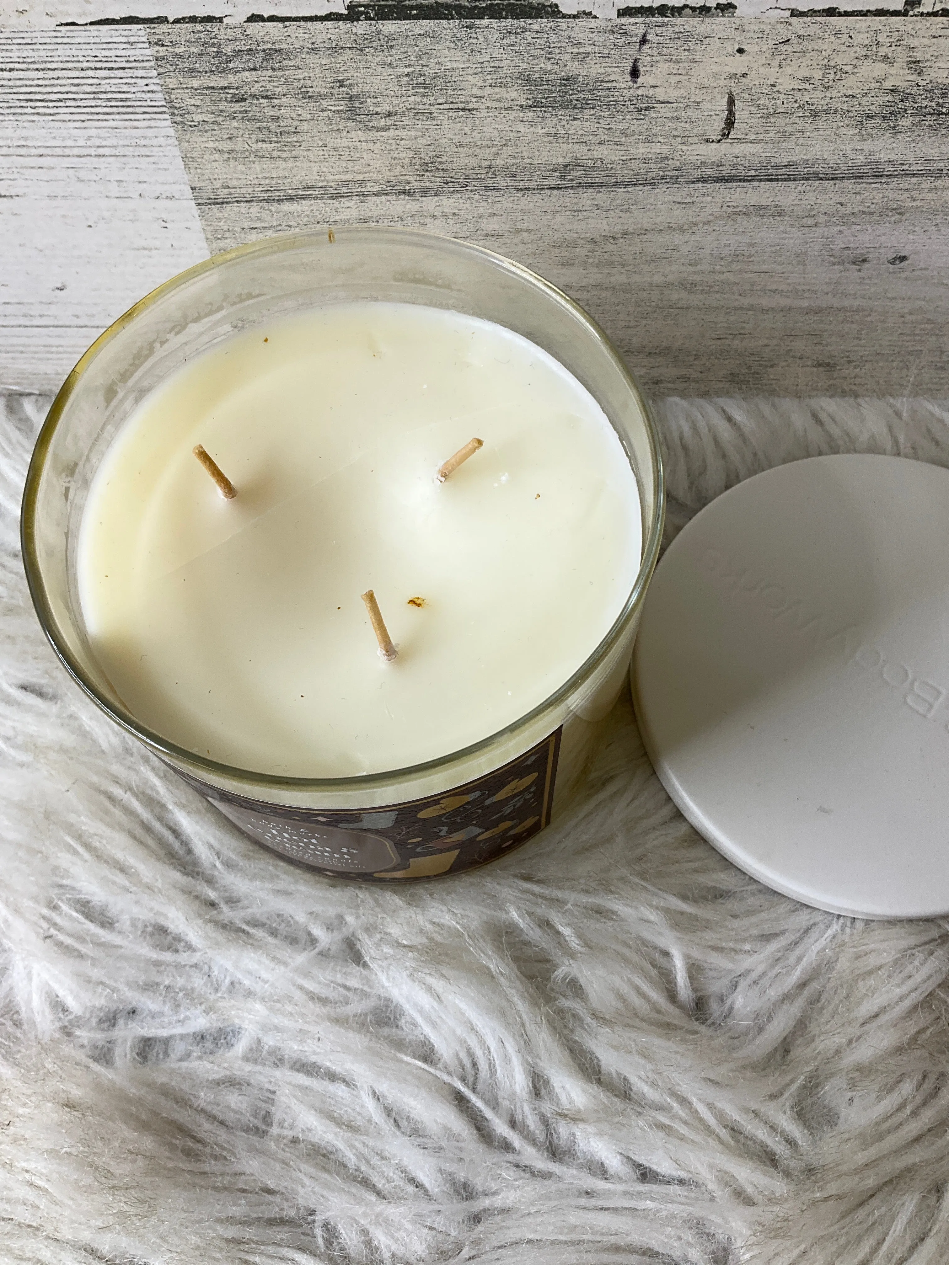 Accessory Label By Bath And Body Works