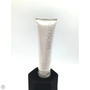 Accessory Label By Mary Kay, Size: Medium