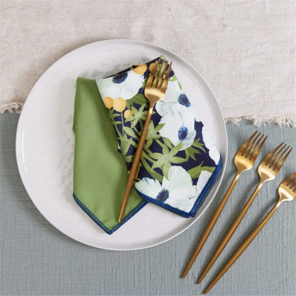 Anemone Poppy blu Dinner Napkin