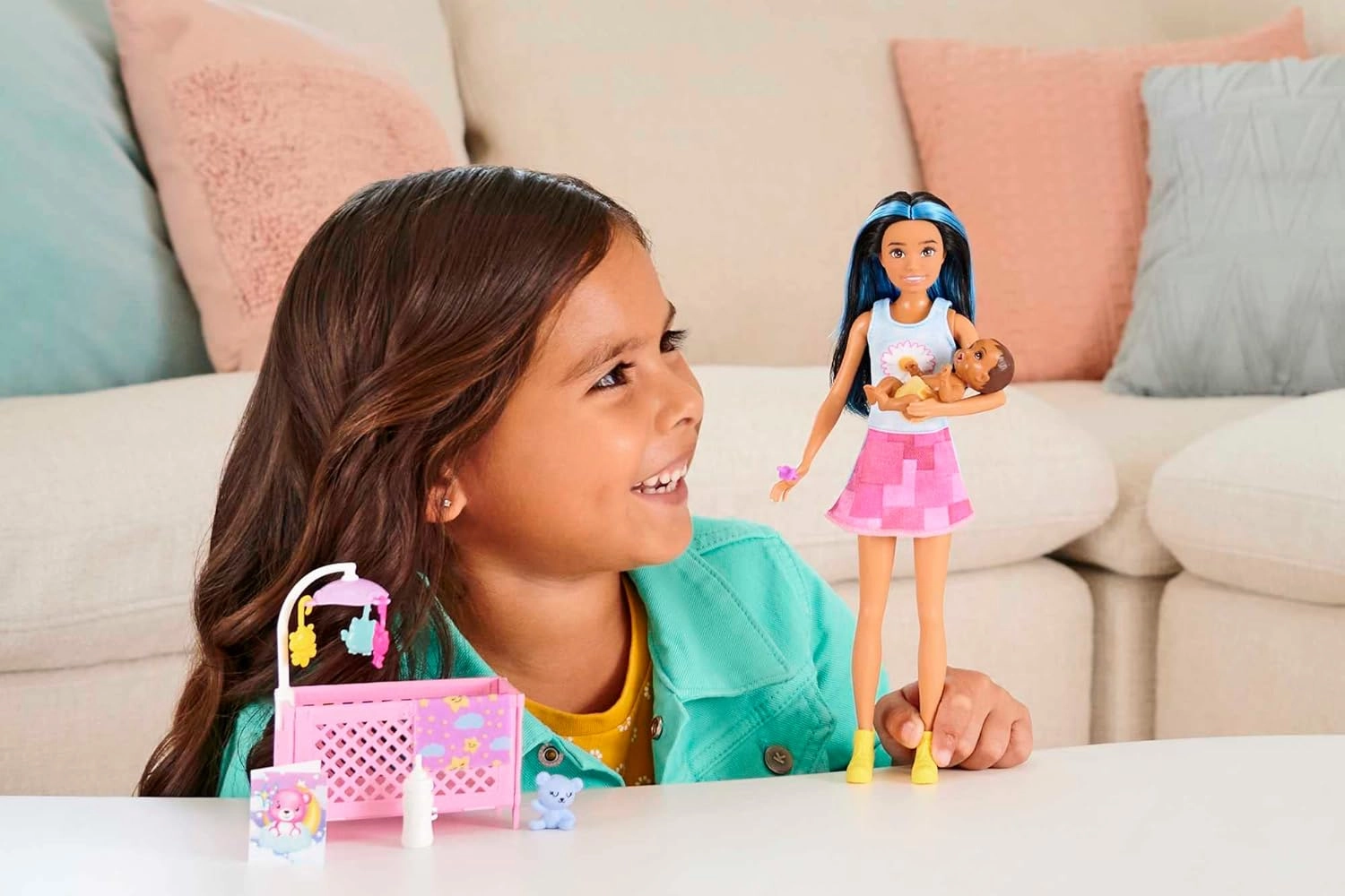 Barbie Skipper Babysitters Crib Playset With Latina Friend Doll, Baby Doll with Sleepy Eyes, Furniture and Themed Accessories For Kids Ages 3 Years & Up