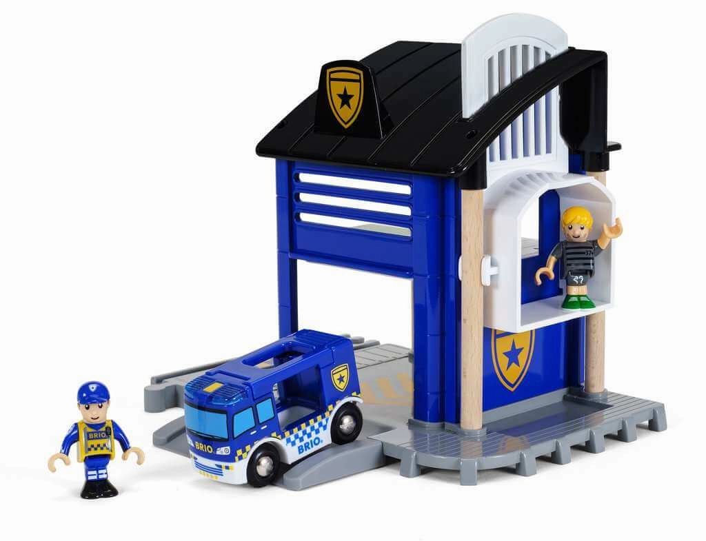 Brio World 33813 Police Station Interactive Playset for Ages 3 and Up