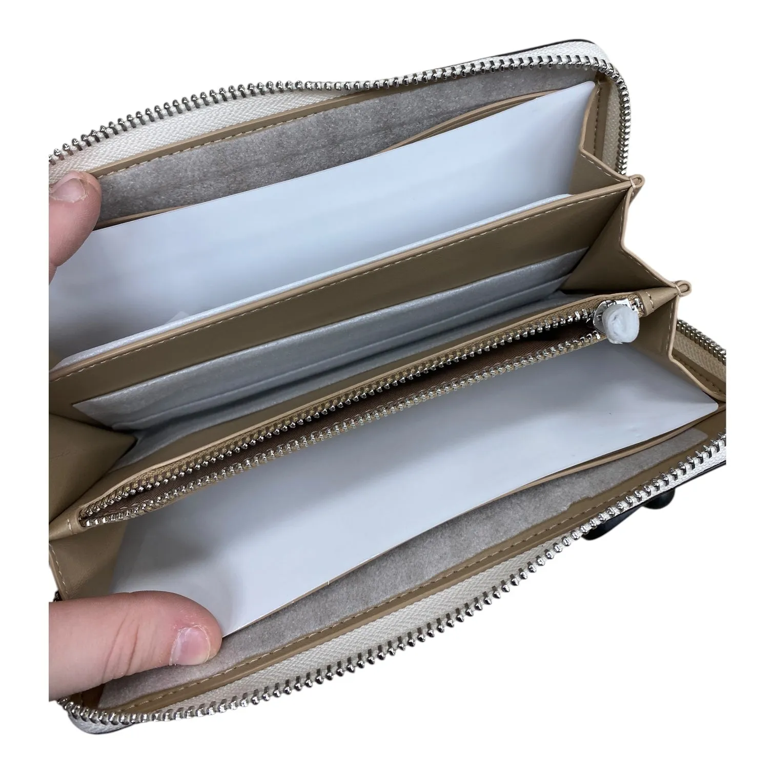Coach Bags Wallet Designer By Coach, Size: Large