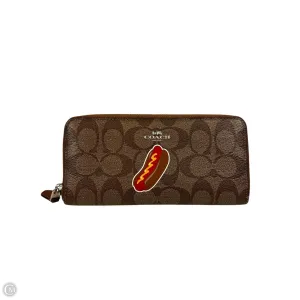 Coach Bags Wallet Designer By Coach, Size: Medium