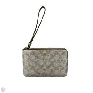 Coach Bags Wristlet Designer By Coach, Size: Medium