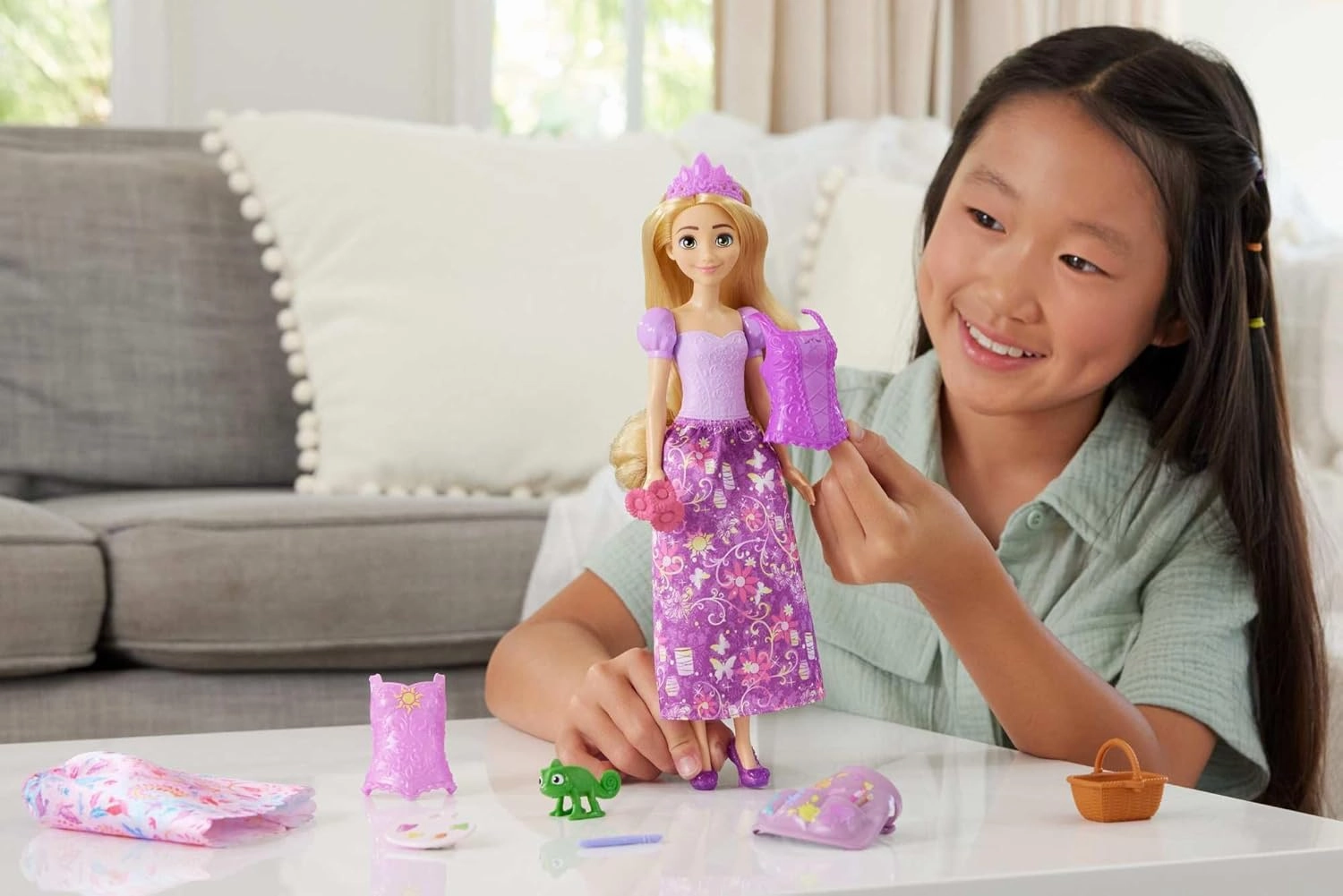 Disney Princess 2-In-1 Stories Rapunzel Fashion Doll With 2 Snap-On Bodices, 2 Skirts & 9 Accessories For Kids Ages 3 