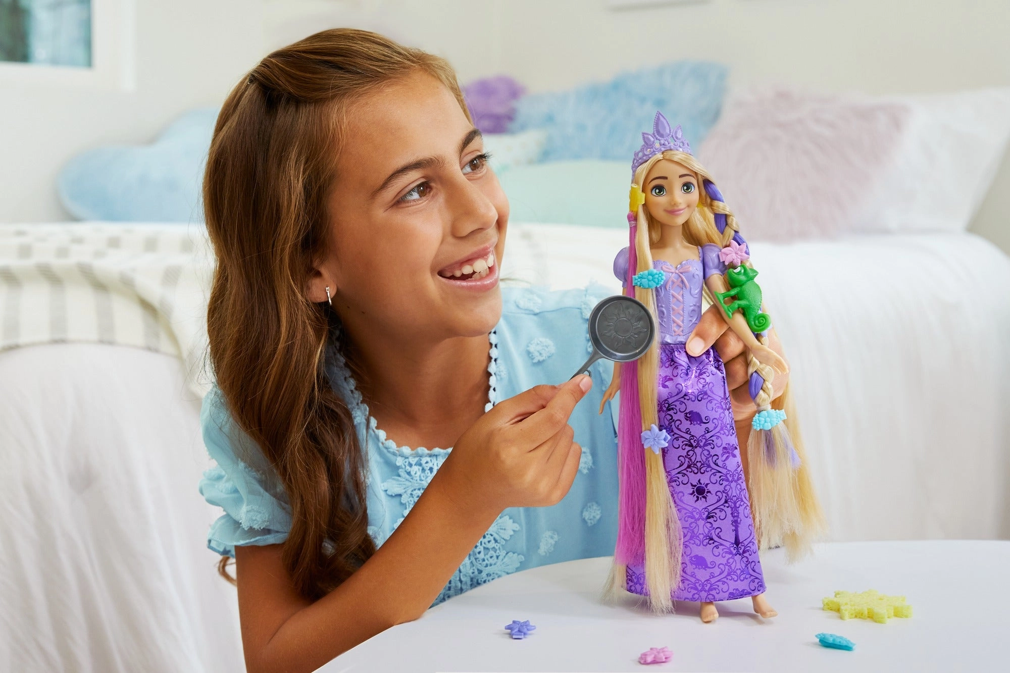 Disney Princess Rapunzel Doll with Color-Change Hair Extensions and Hair-Styling Pieces Inspired by the Disney Movie for Kids Ages 3 