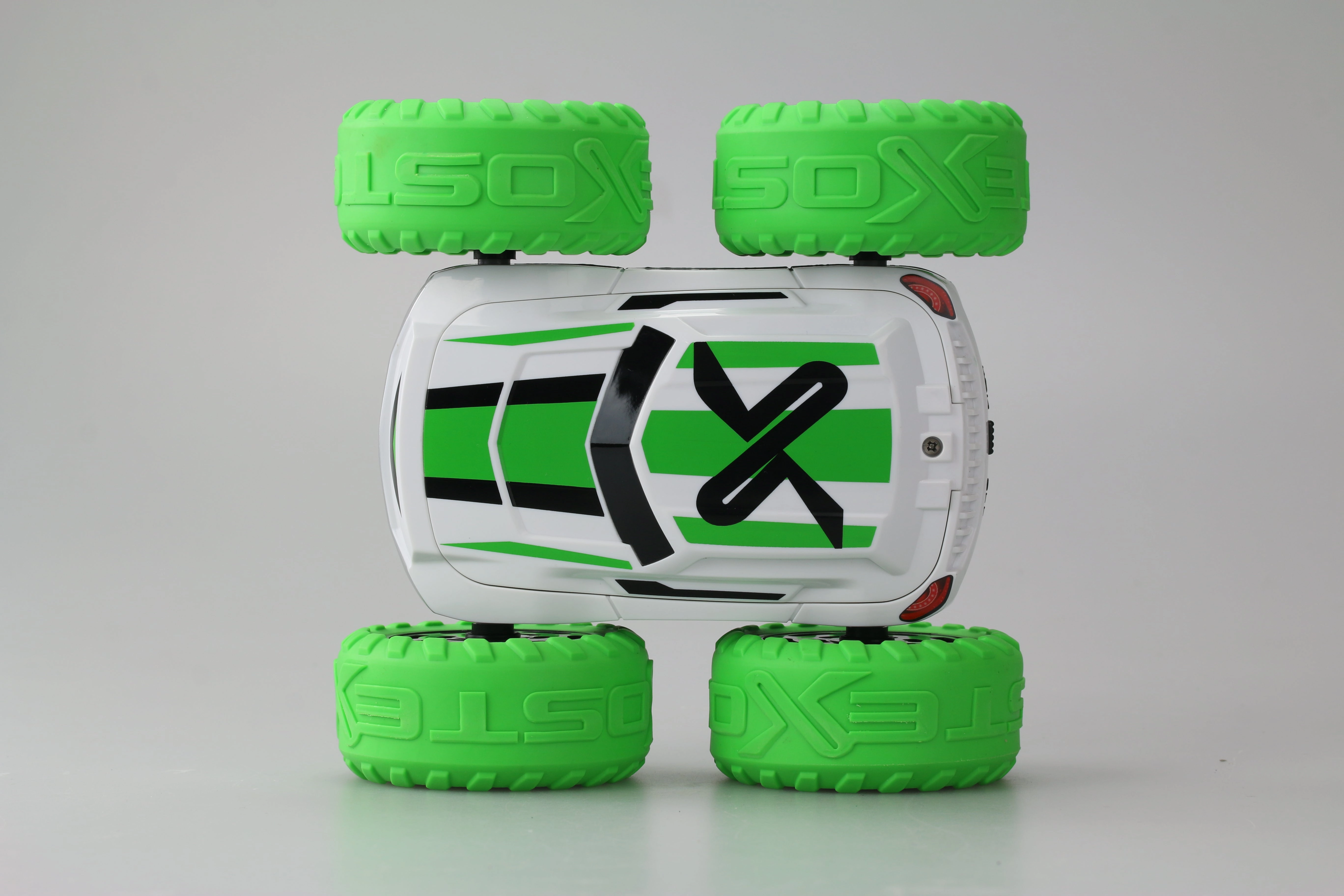 EXOST 360 CROSS II - 1:18 Scale Radio Control Car - Green