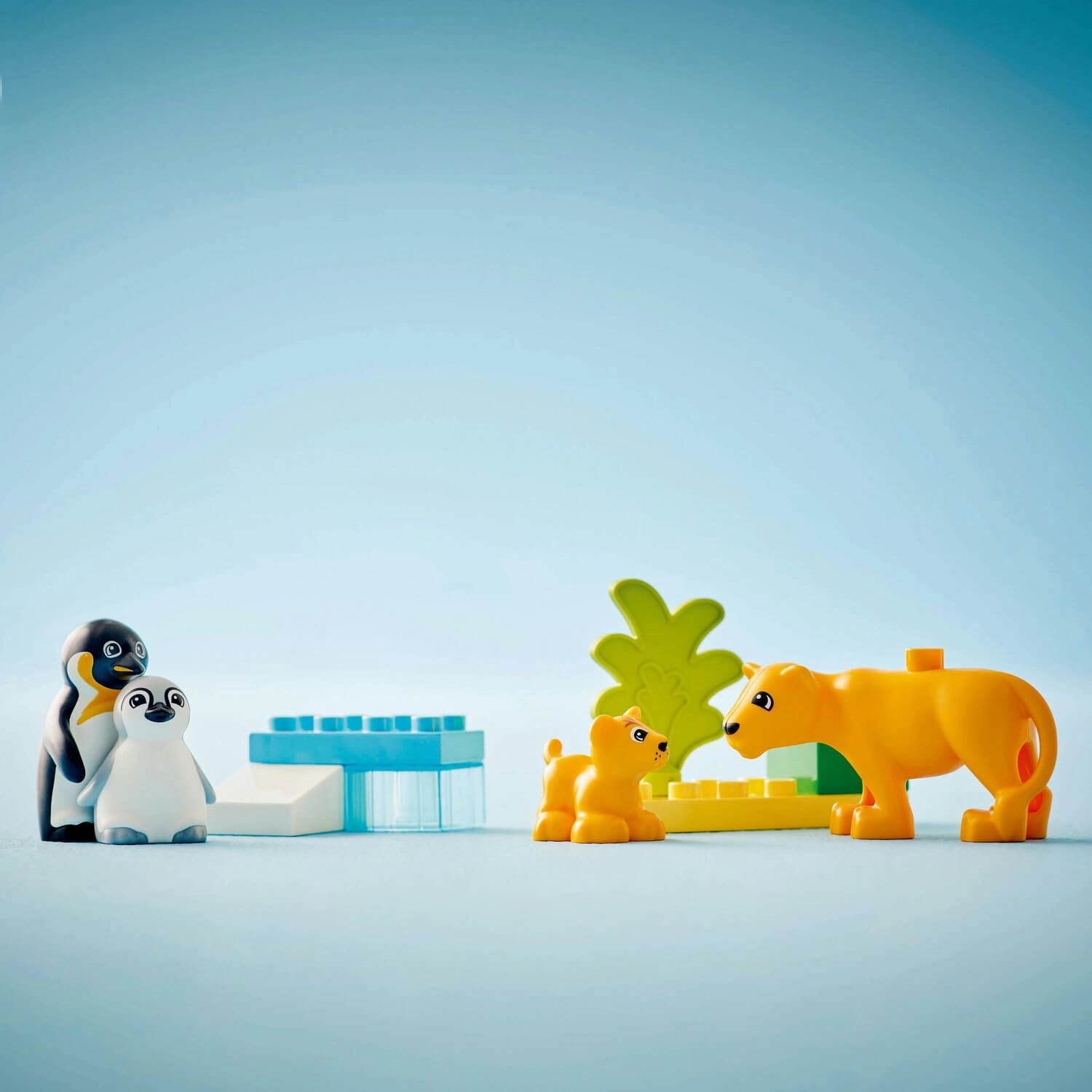 Lego Duplo 10442 Wild Animal Families: Penguins & Lions for Age 2 & Up