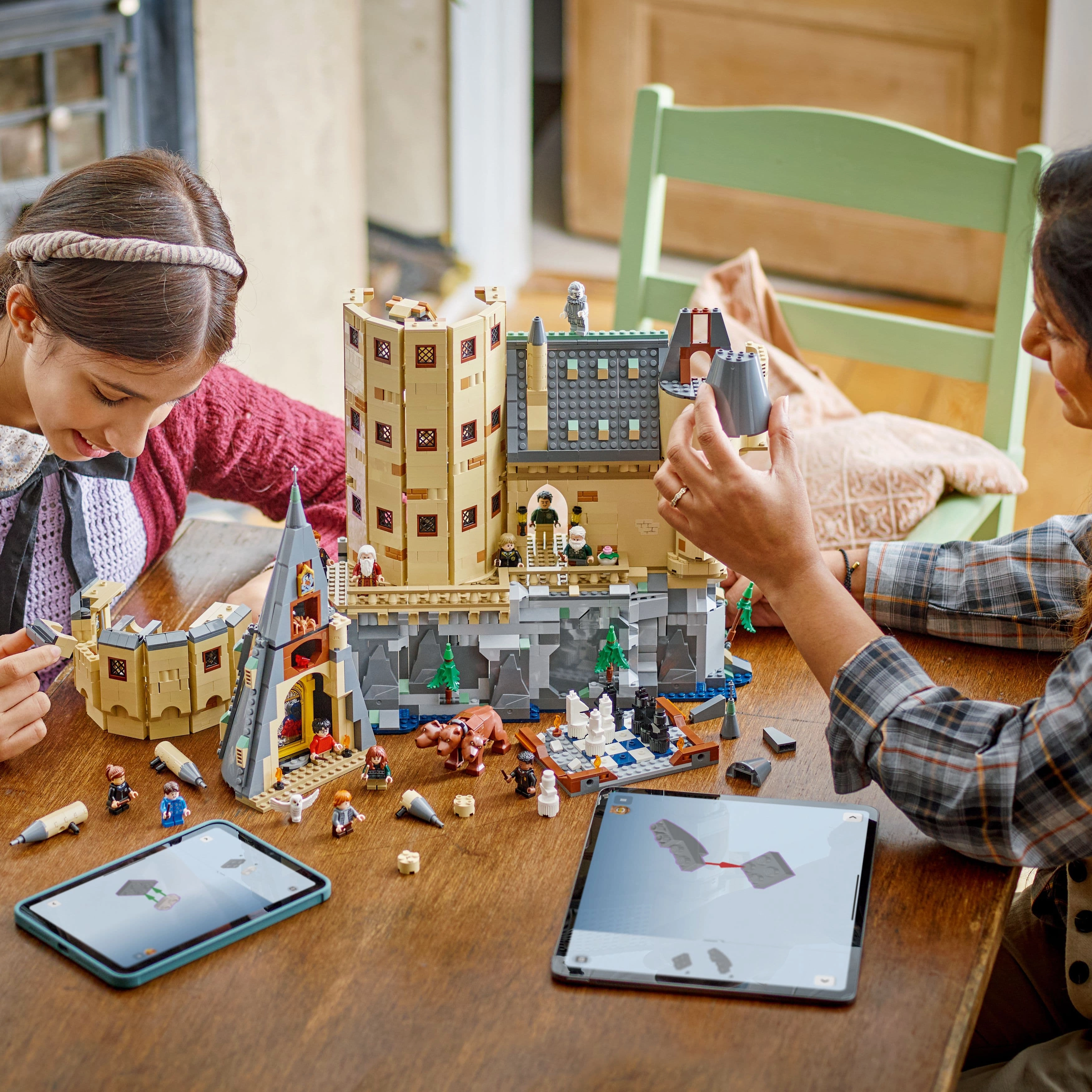 Lego Harry Potter 76454 Hogwarts Castle: The Main Tower for Ages 10 
