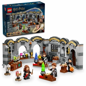 LEGO Harry Potter Hogwarts Castle 397-Piece Potions Class Set 76431
