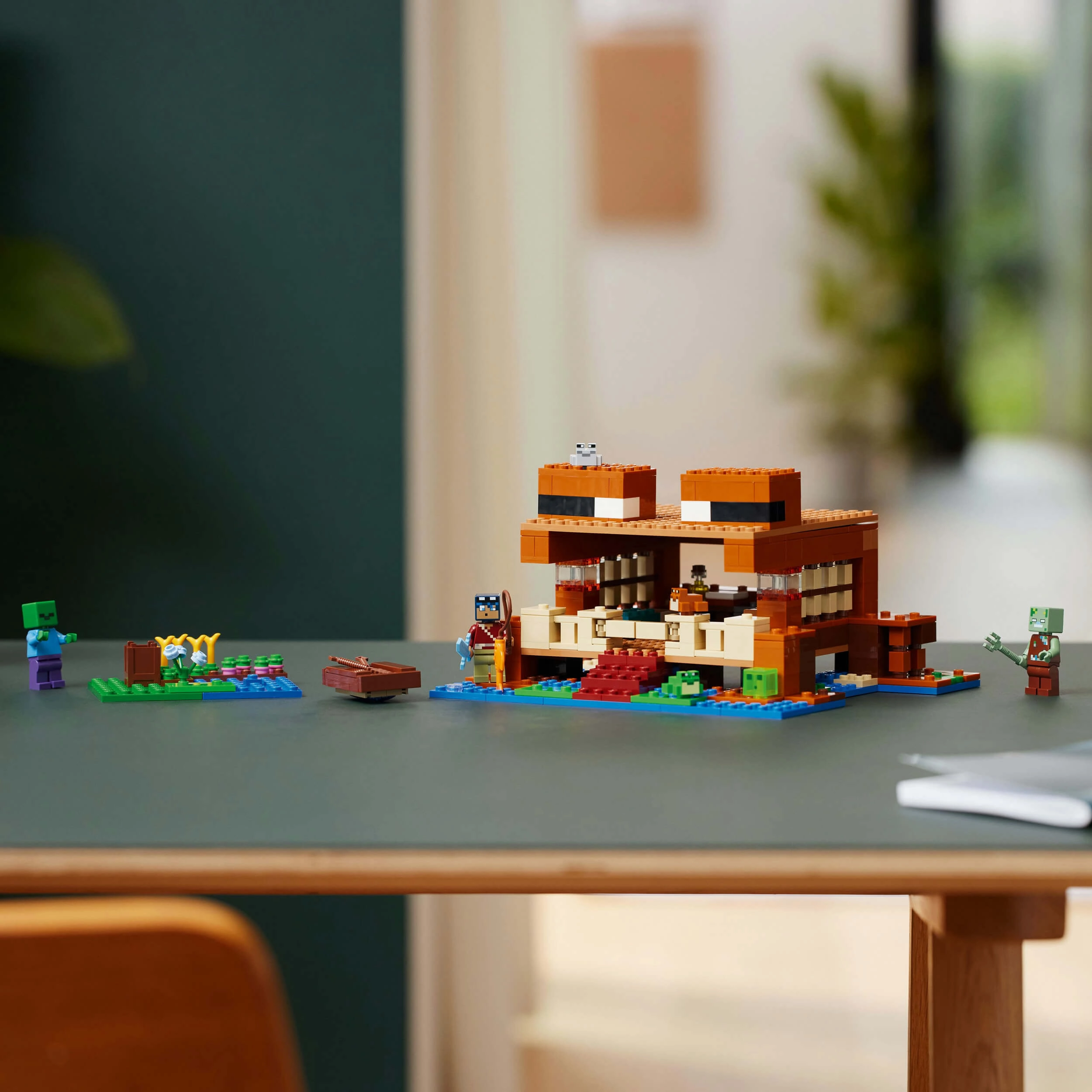 Lego Minecraft 21256 The Frog House Buildable Playset for Ages 8 & Up