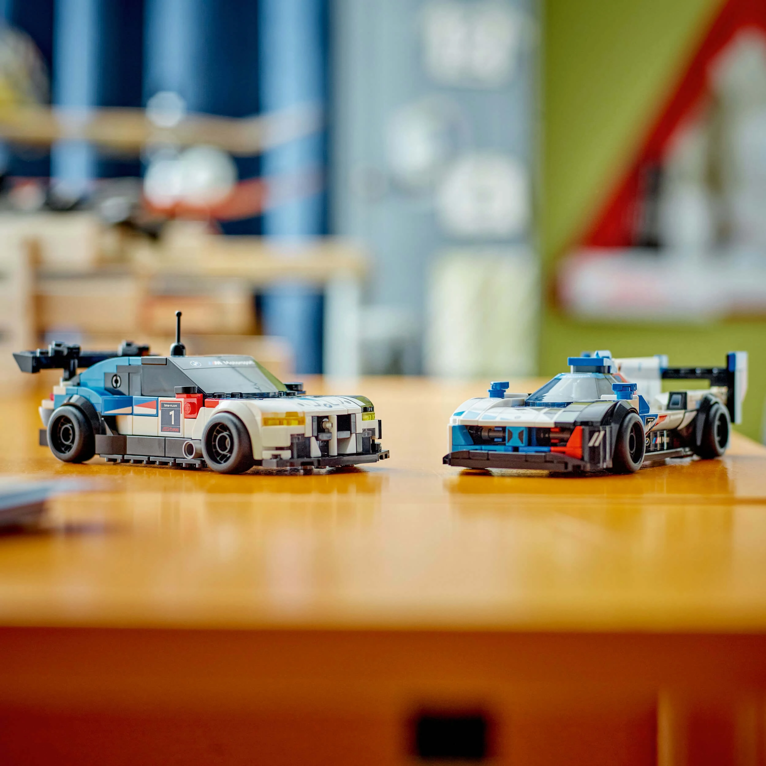 Lego Speed Champions 76922 BMW M4 GT3 & BMW M Hybrid V8 for Ages 9 