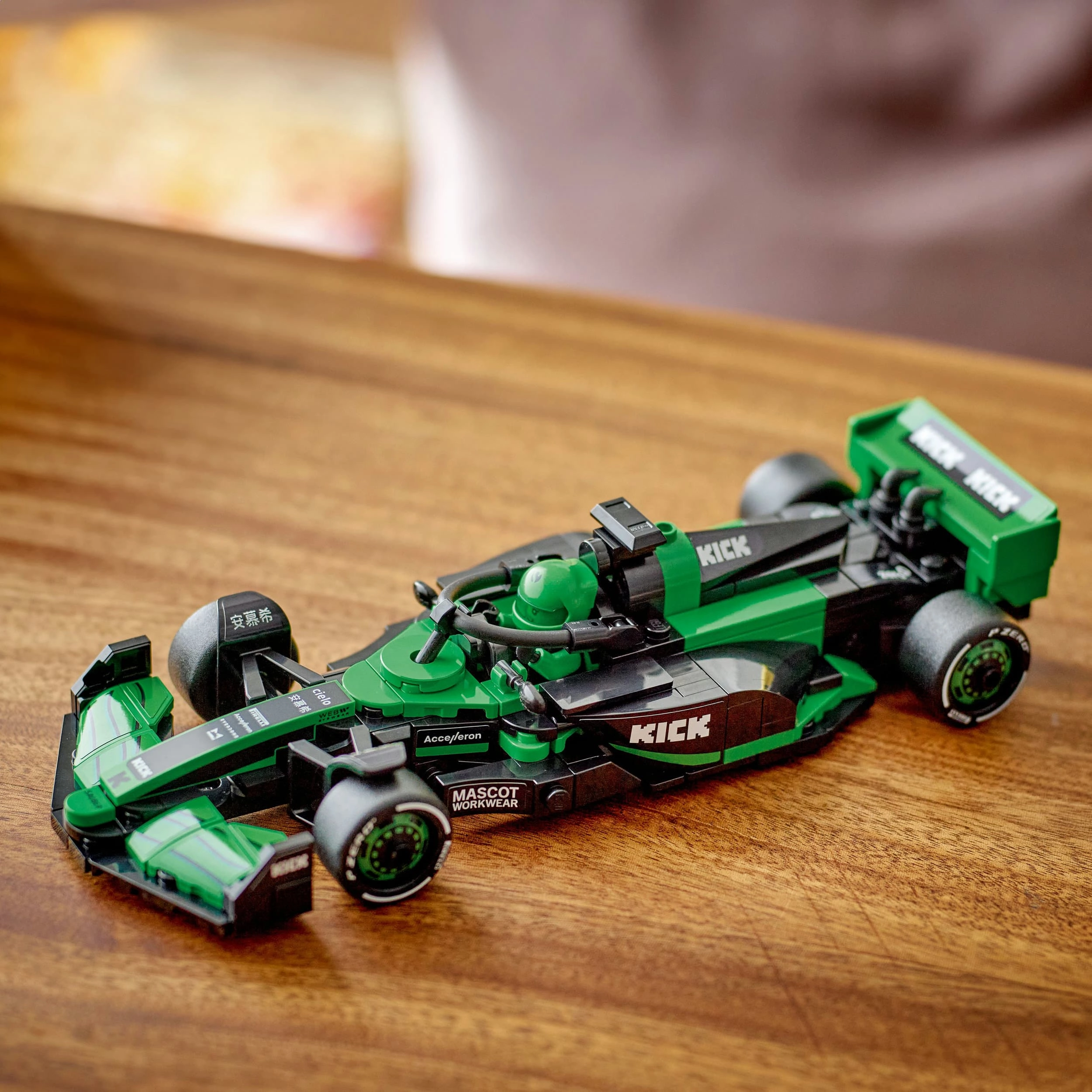 Lego Speed Champions 77247 KICK Sauber F1 Team C44 Race Car Ages 10 