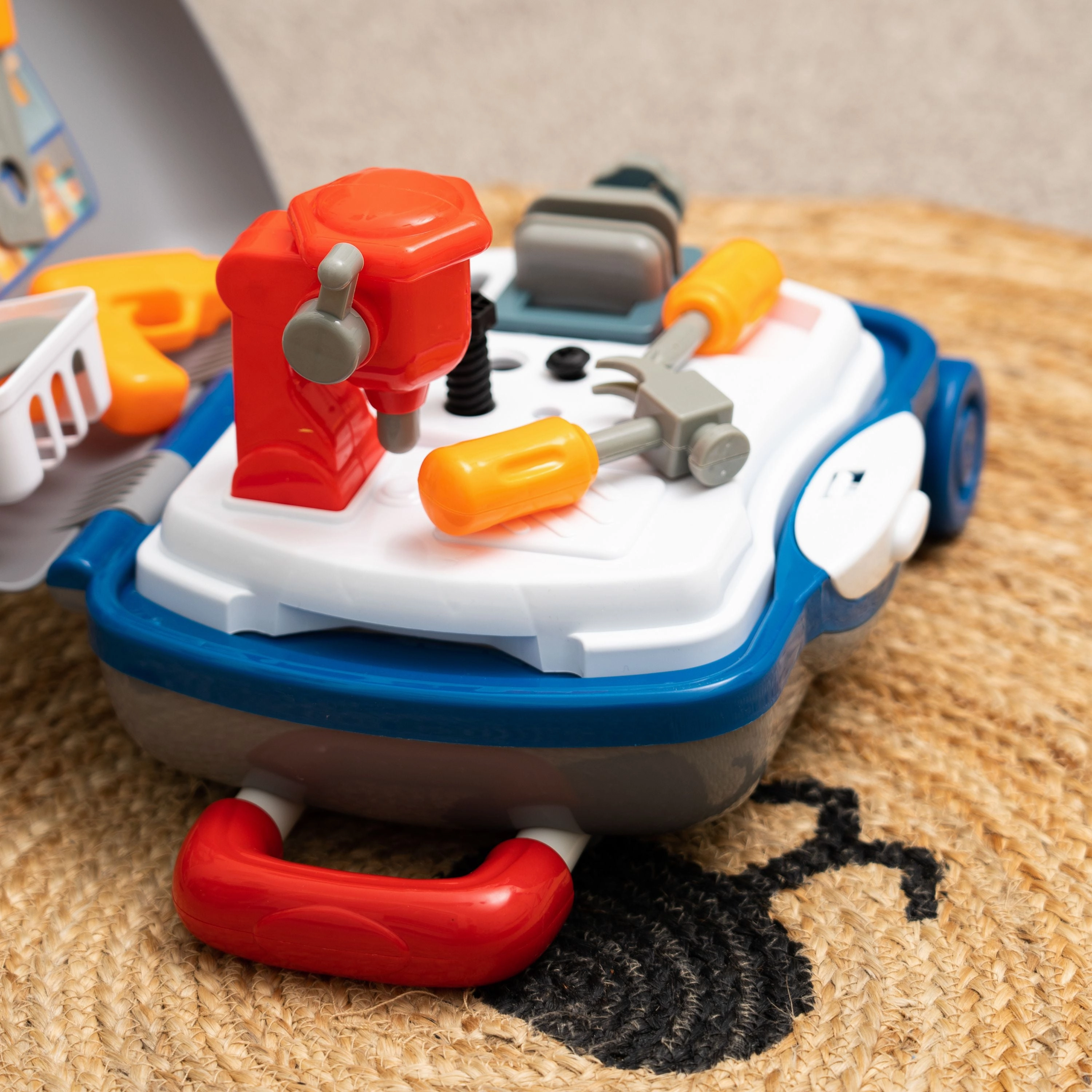 Little Workshop Wheelie Suitcase Kit