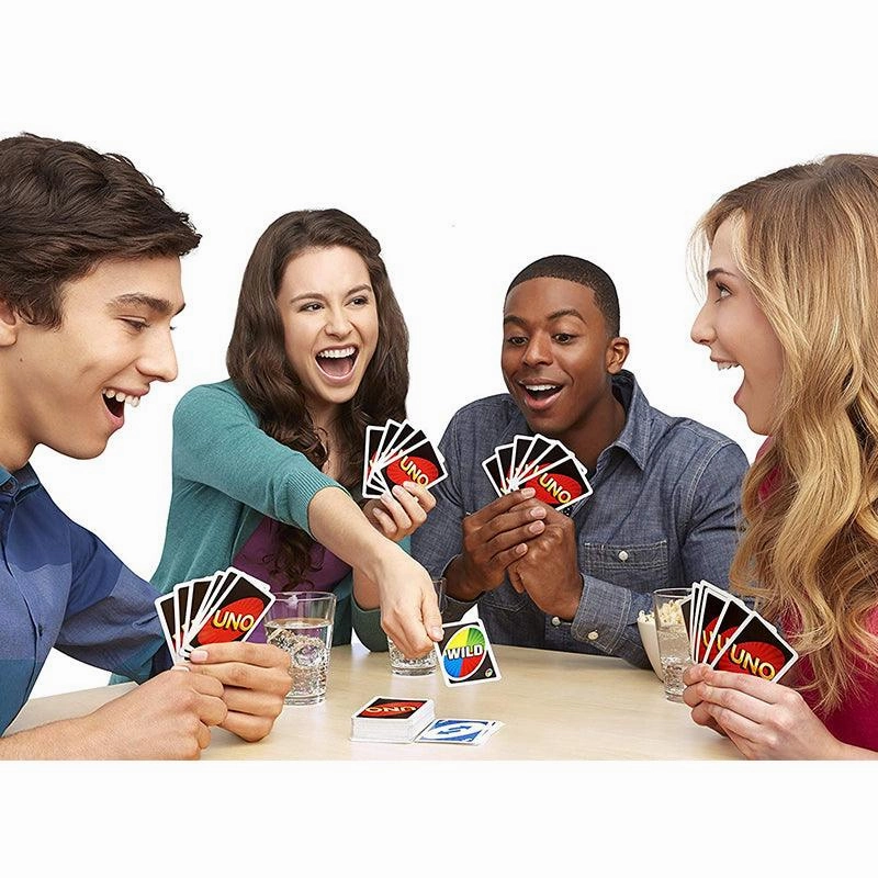 Mattel Games Uno Classic Family & Friends Card Game for Ages 7 