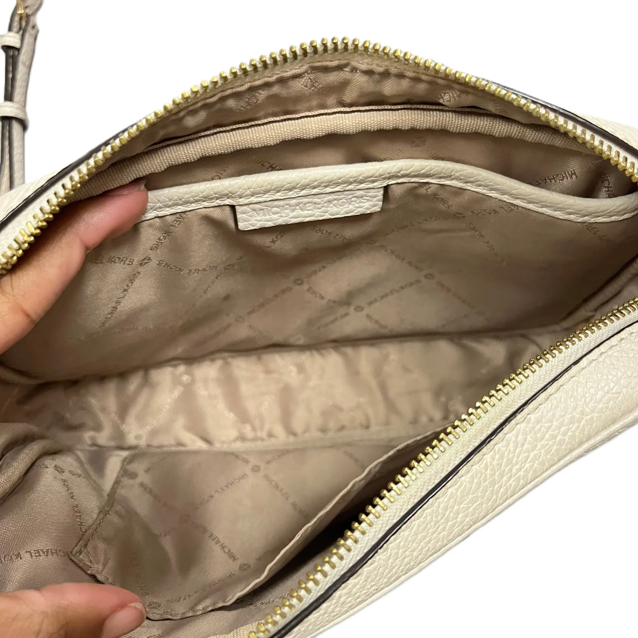 Michael Kors Bags Crossbody Designer By Michael Kors, Size: Medium