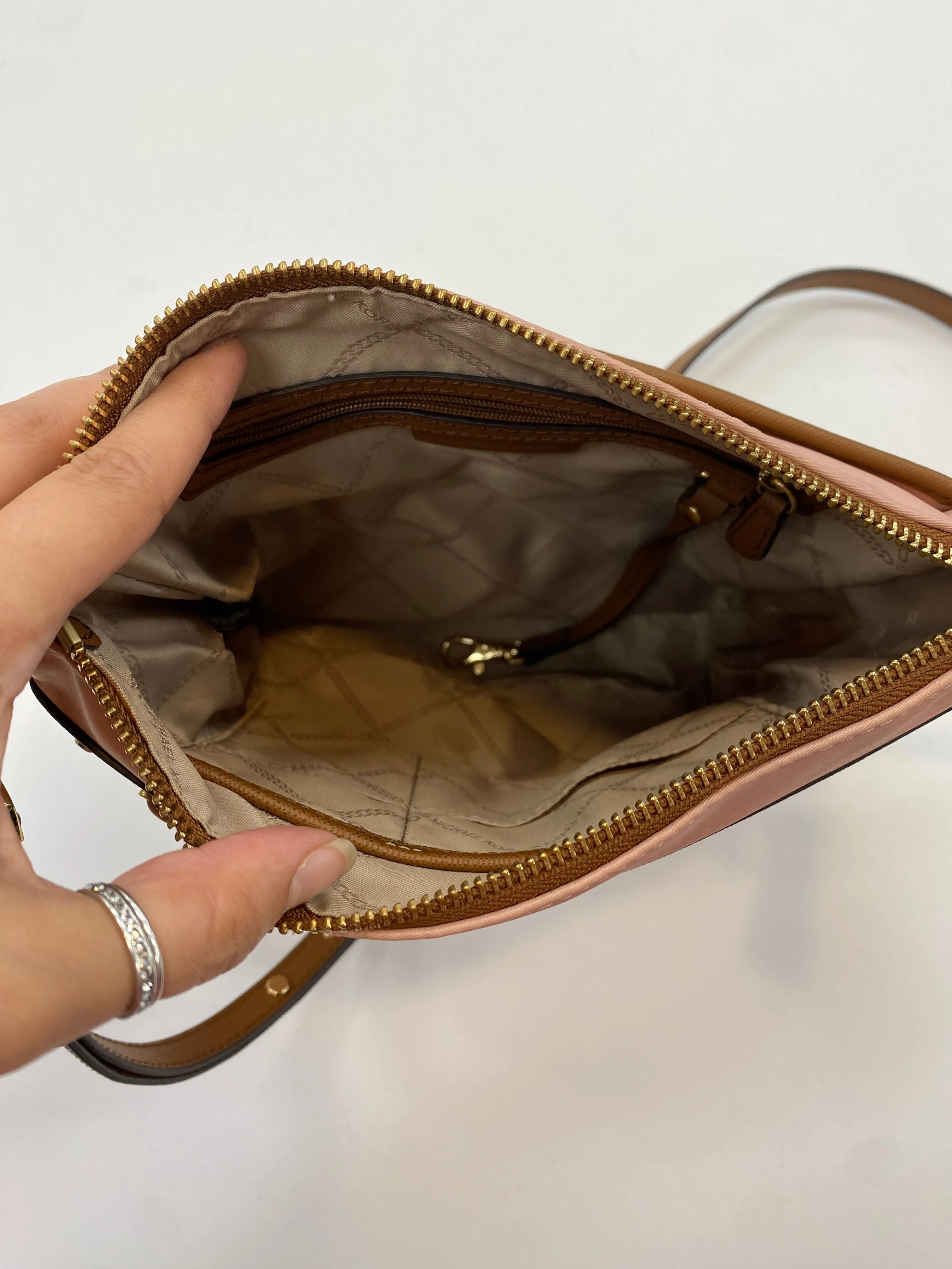 Michael Kors Bags Crossbody Designer Michael Kors, Size Medium