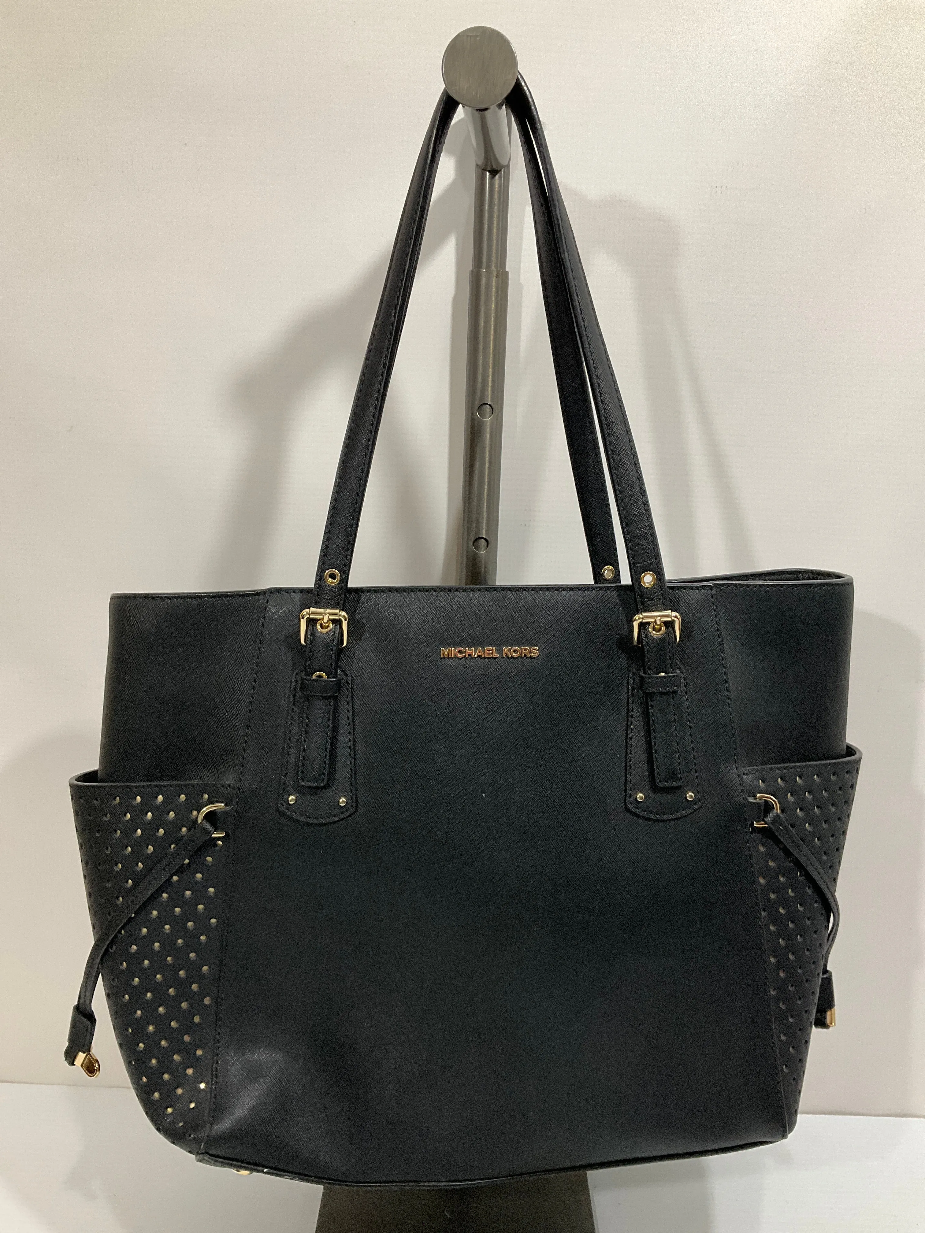 Michael Kors Bags Handbag Designer By Michael Kors, Size: Medium
