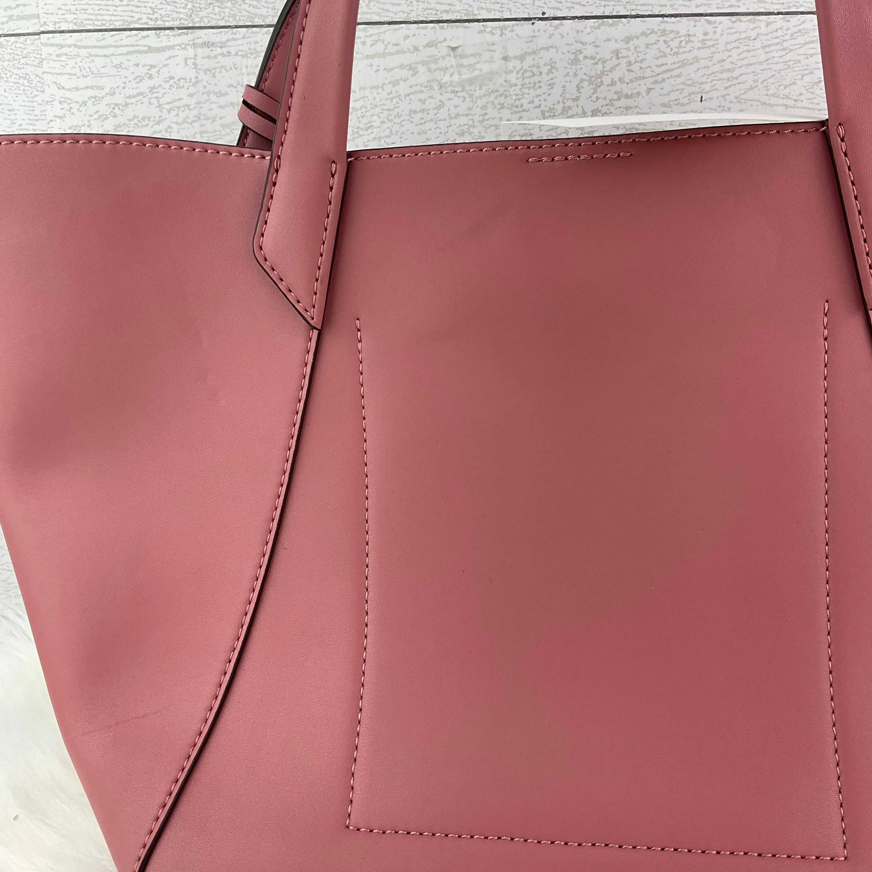 Michael Kors Bags Handbag Designer By Michael Kors, Size: Medium