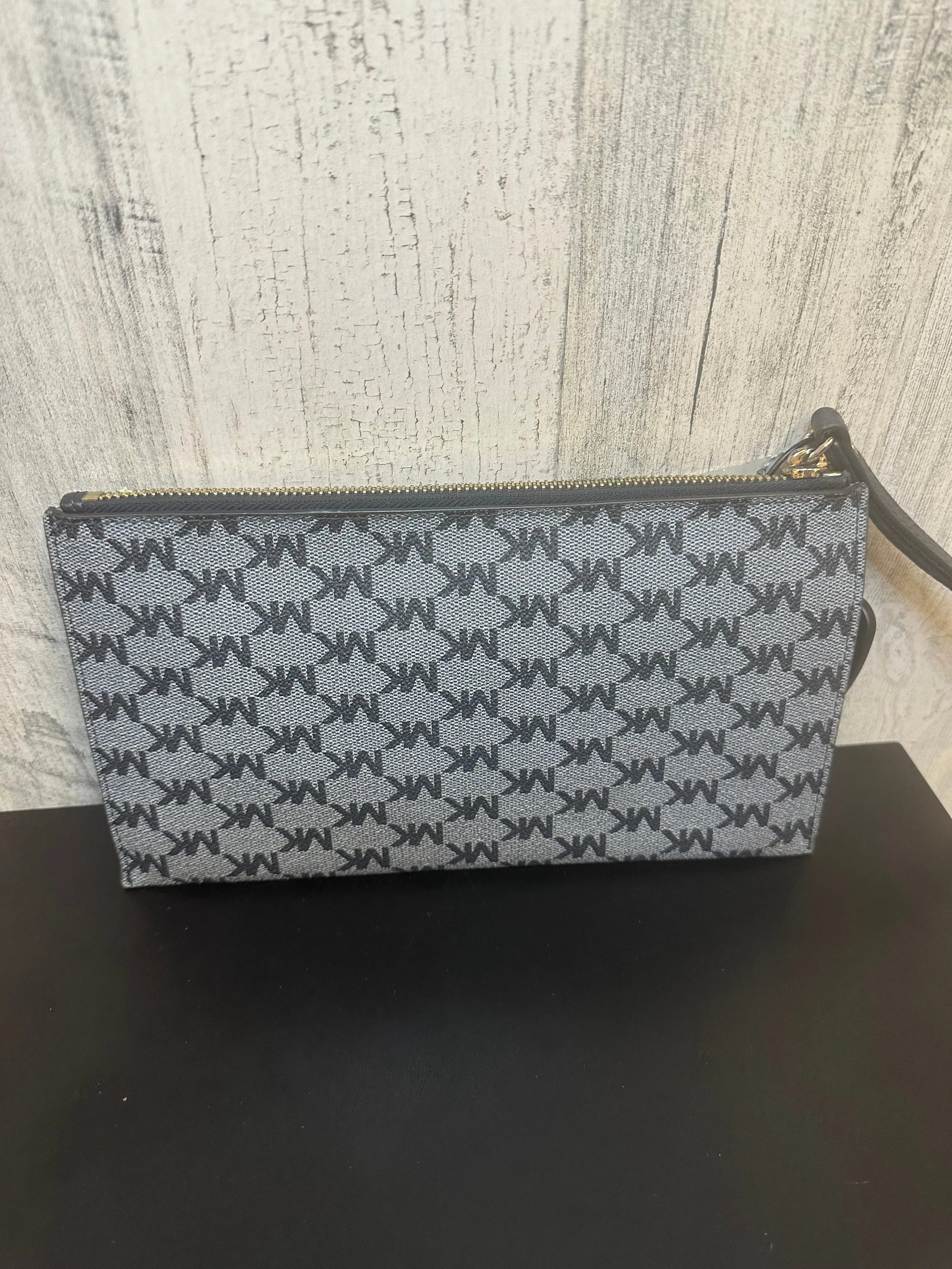 Michael Kors Bags Wristlet Designer By Michael Kors  Size: Large