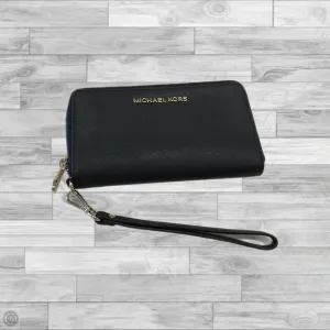 Michael Kors Bags Wristlet Designer By Michael Kors, Size: Medium