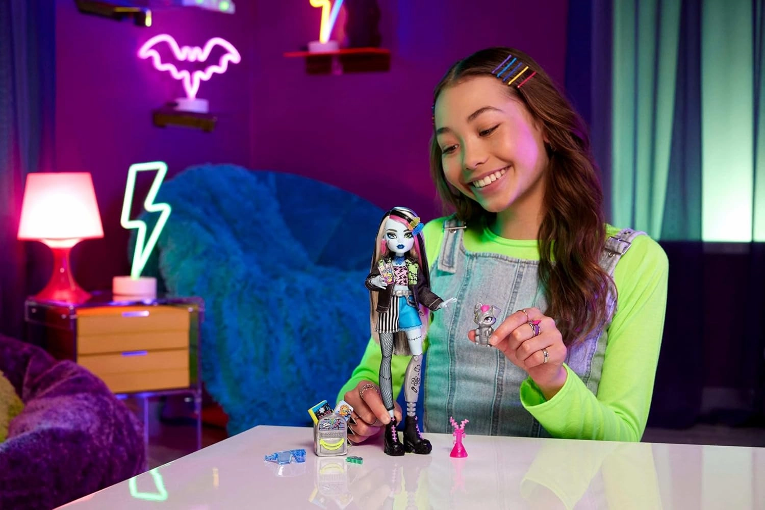 Monster High Frankie Stein Doll with Watzie Pet with Accessories for Kids Ages 4 