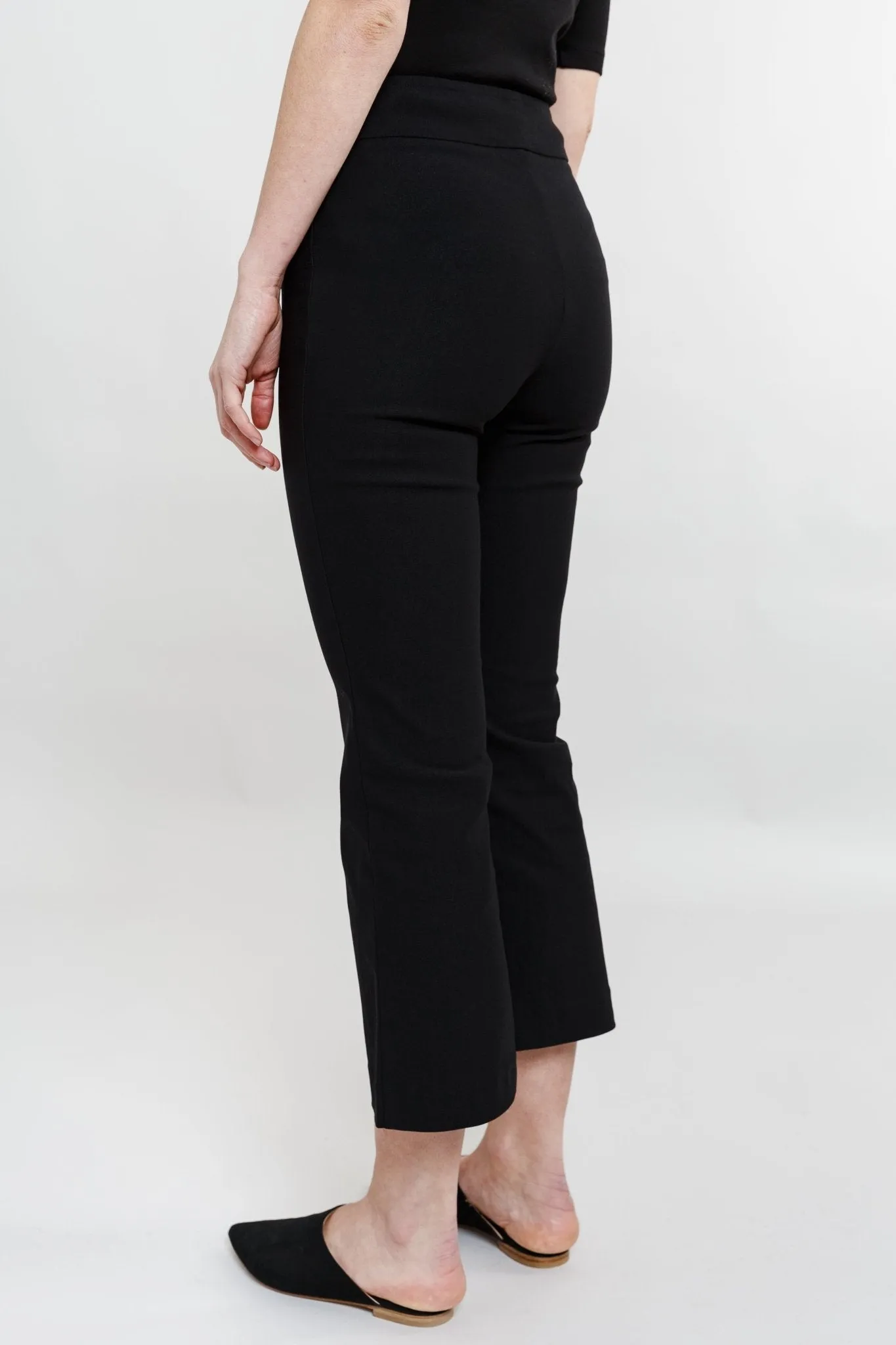 MORGANE FLARE PULL ON IN TECHNICAL STRETCH