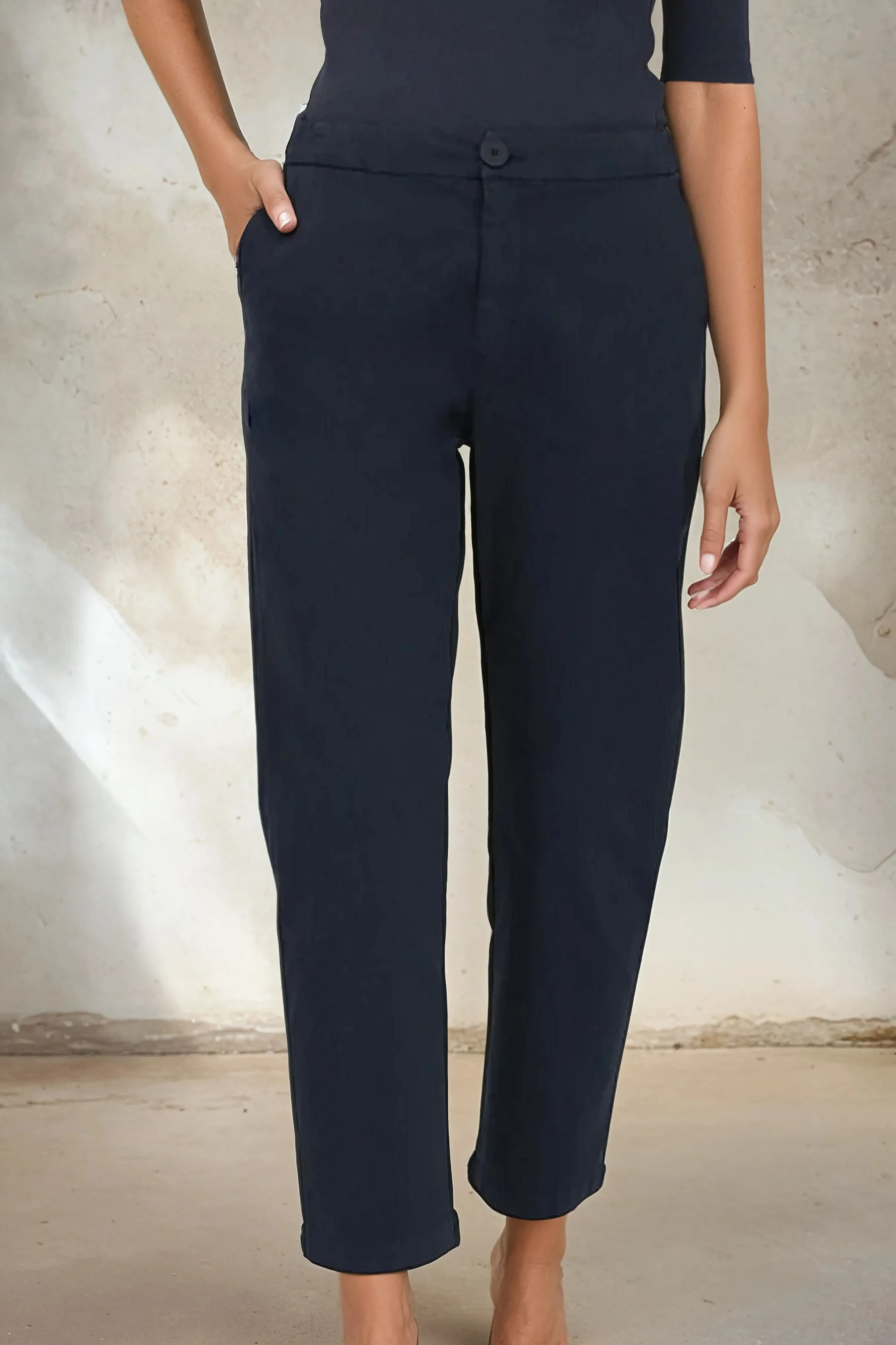PASCAL BACK SEAMED PANT IN GARMENT DYED ITALIAN COTTON