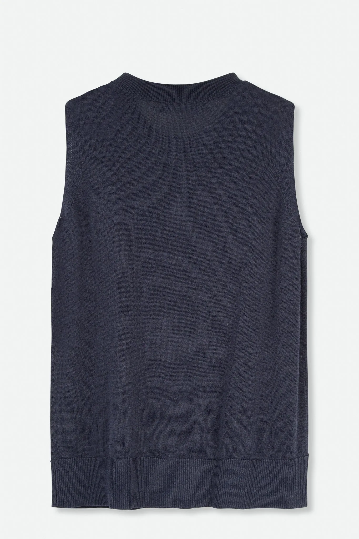 PERI SLEEVELESS TOP IN HIGH TWIST COTTON