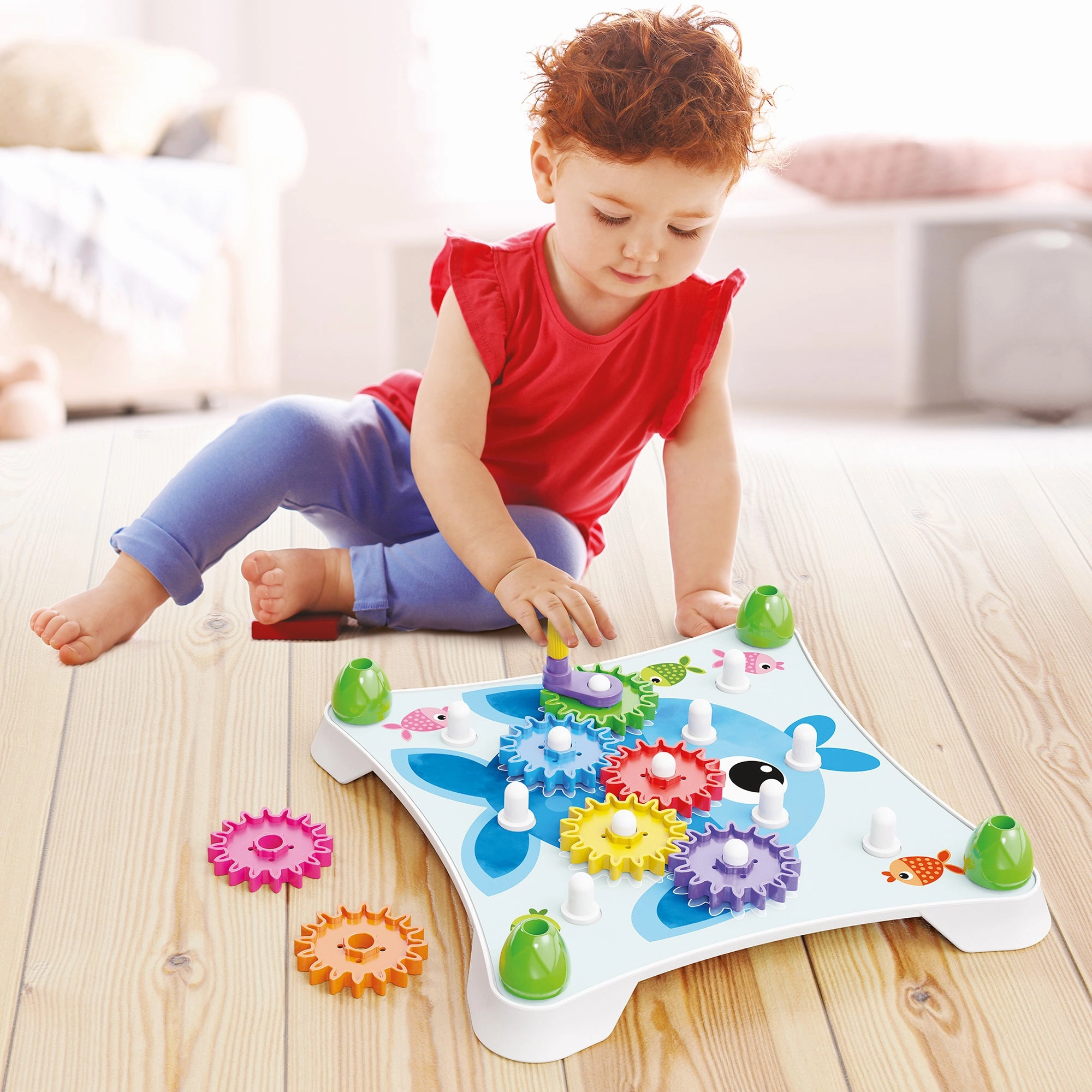 Quercetti Peggy Gears - Interactive Cogwheel Toy for Toddlers with Pegboard and Scene Cards