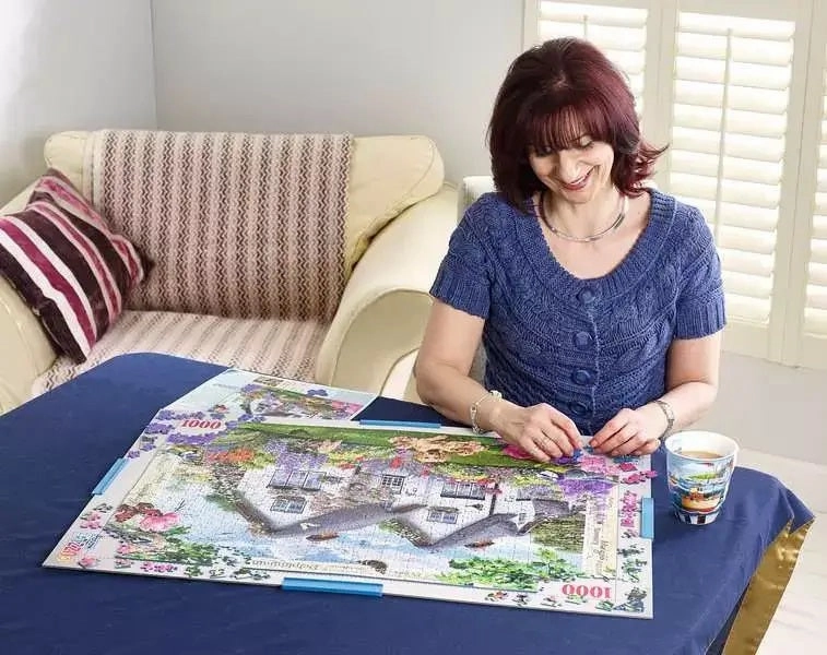 Ravensburger Fold & Go Puzzle Handy Storage Foldaway Board 500/1000pcs