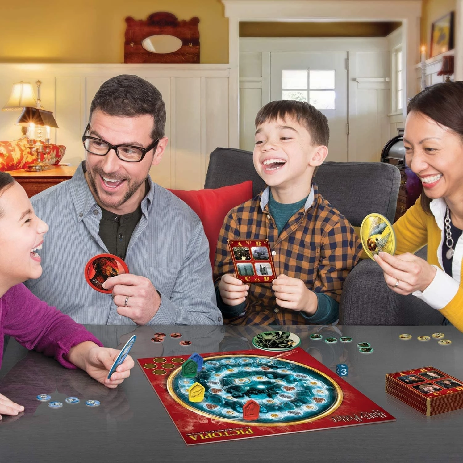 Ravensburger Harry Potter Pictopia Trivia Game for 2-6 Players Aged 7 