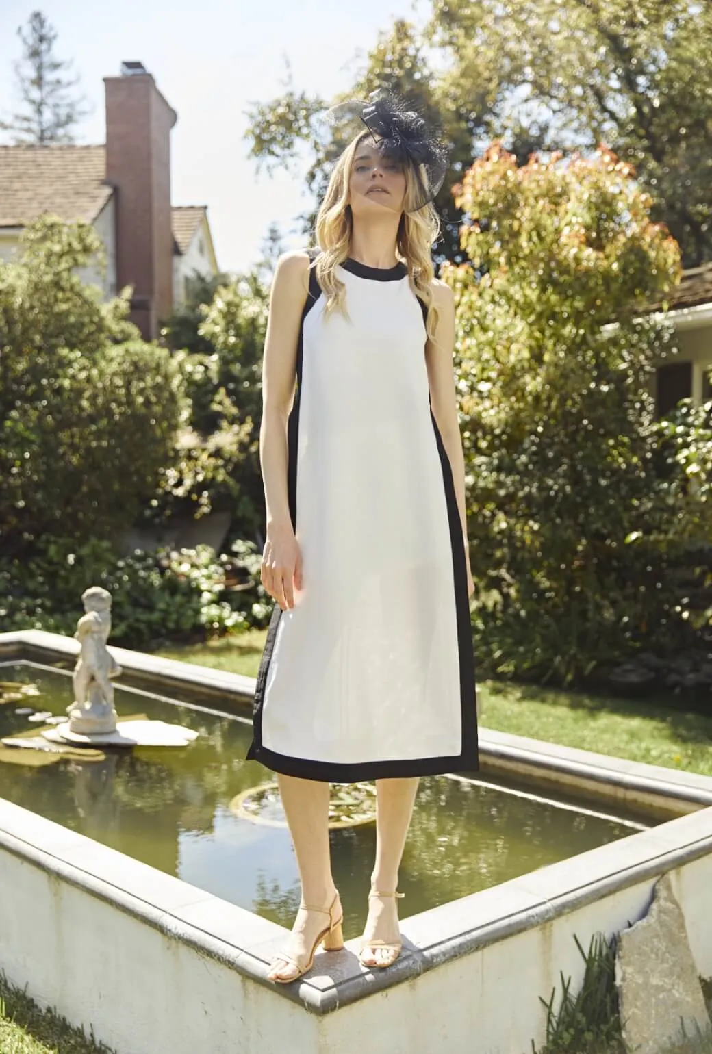 Run for the Roses Bermuda Set - White