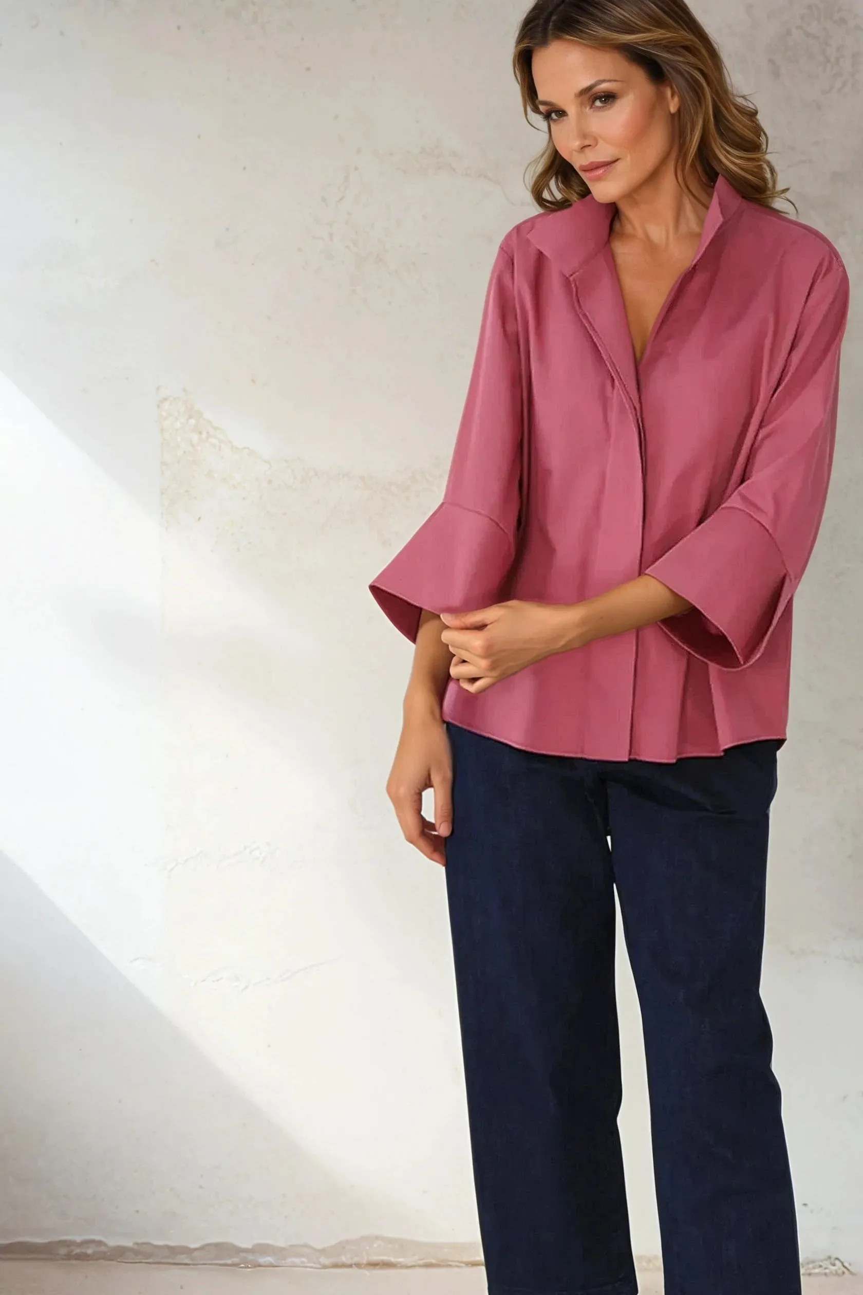 SANDRINE WIDE-CUFF SHIRT IN ITALIAN COTTON STRETCH