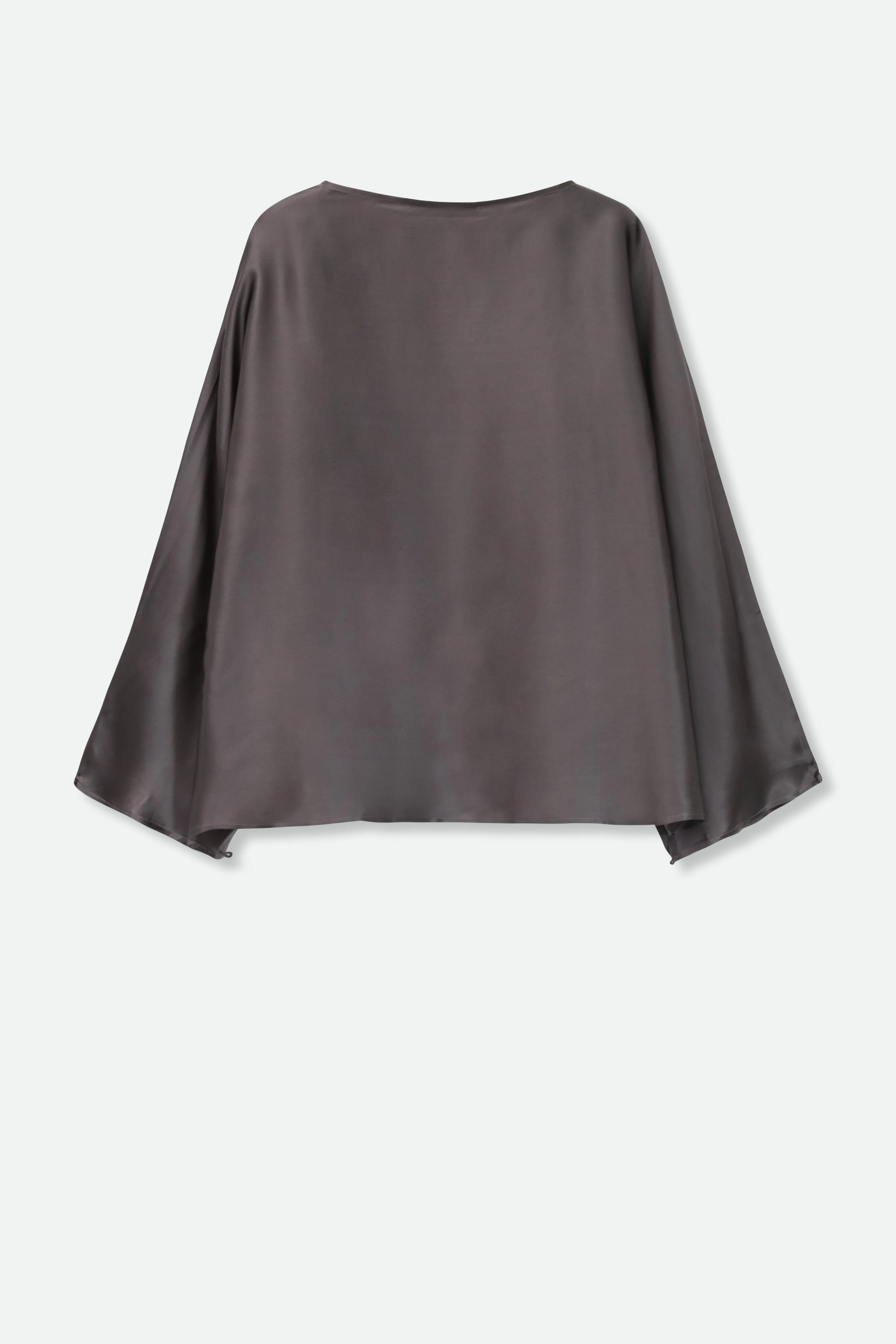 SARA WIDE ARM BLOUSE IN SILK CHARMEUSE